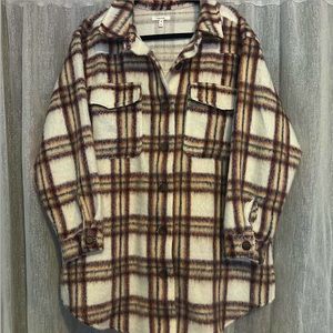 Super cute Trench Flannel Coat, soft and in great condition. Never Worn!